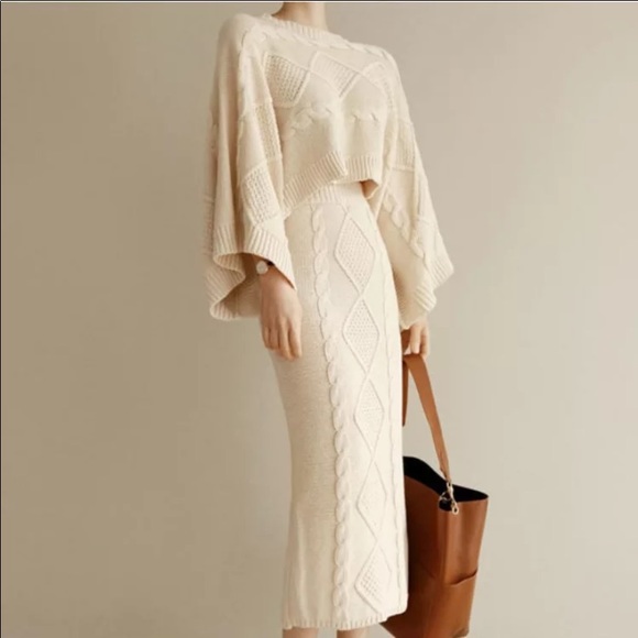 Leptique Dresses & Skirts - Knit Sweater and skirt set cream